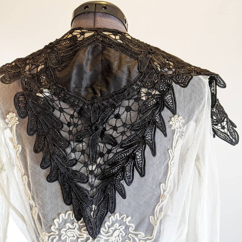 1890s-1900s Black Lace Collar