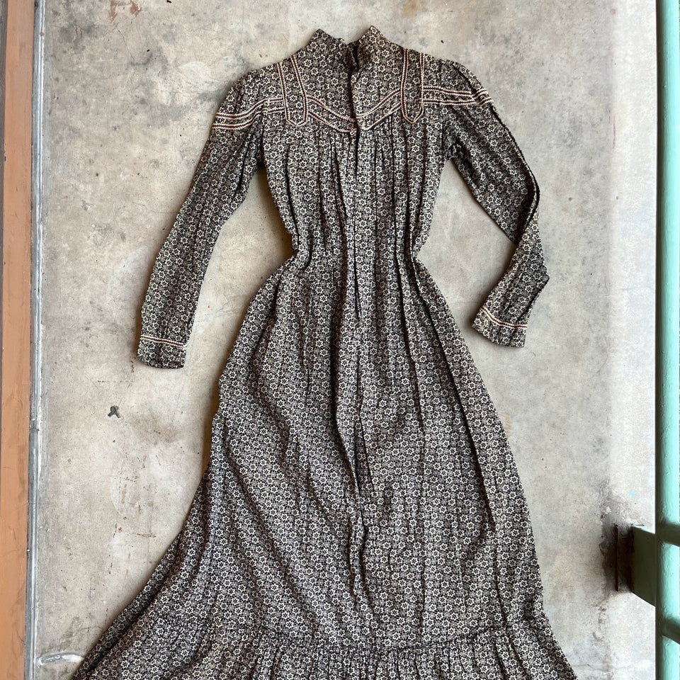 c. 1900 Cotton Wrapper Dress