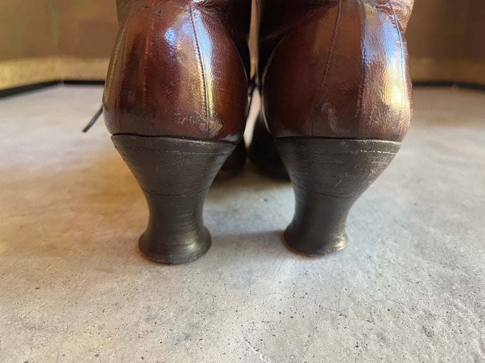 c. 1910s Louis Heel Brown Boots | Approx Sz 7-7.5