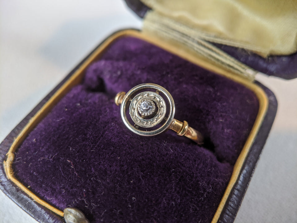 Edwardian 18k Gold Diamond Ring with Platinum Top
