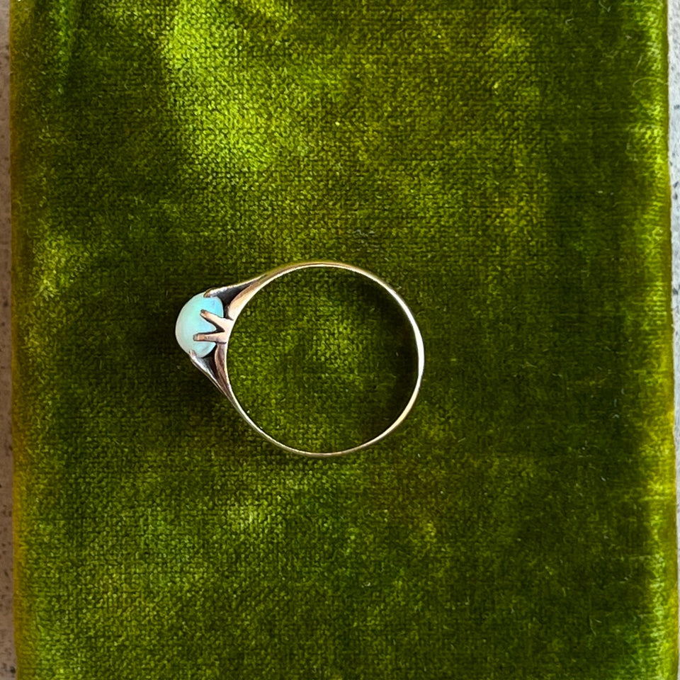 Turn of the Century 8k Gold Opal Ring