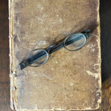 c. 1800 Tortoise Shell Wig Spectacles - Dark