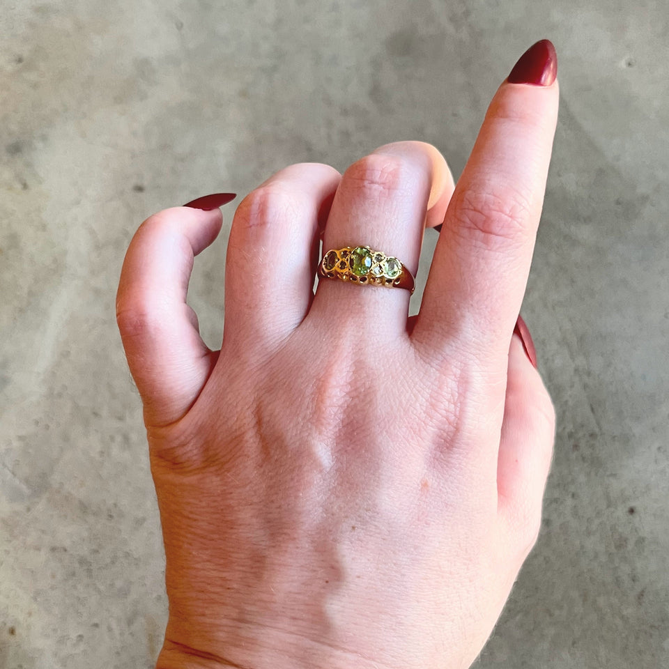 1916 18k Gold Peridot + Diamond Ring