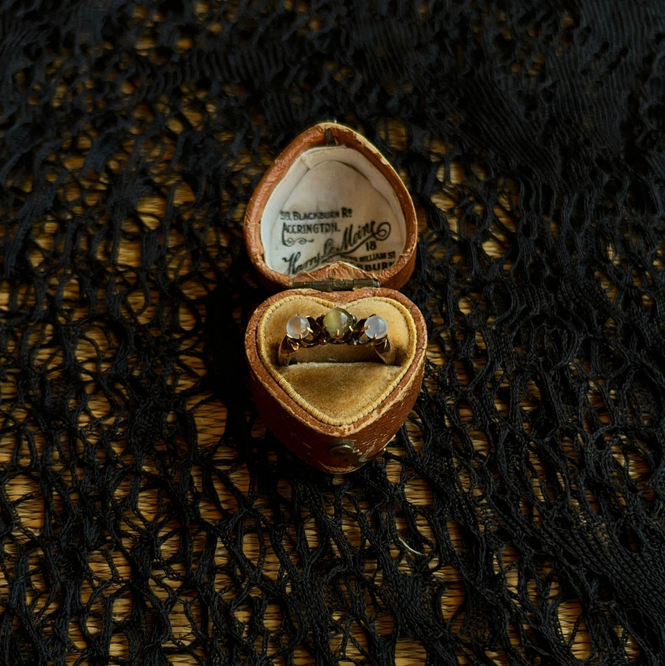 c. 1890s-1900s 9k Moonstone Cat's Eye Ring