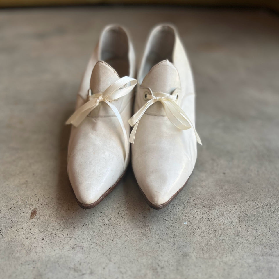 c. 1910s White Pumps | Approx Sz 5