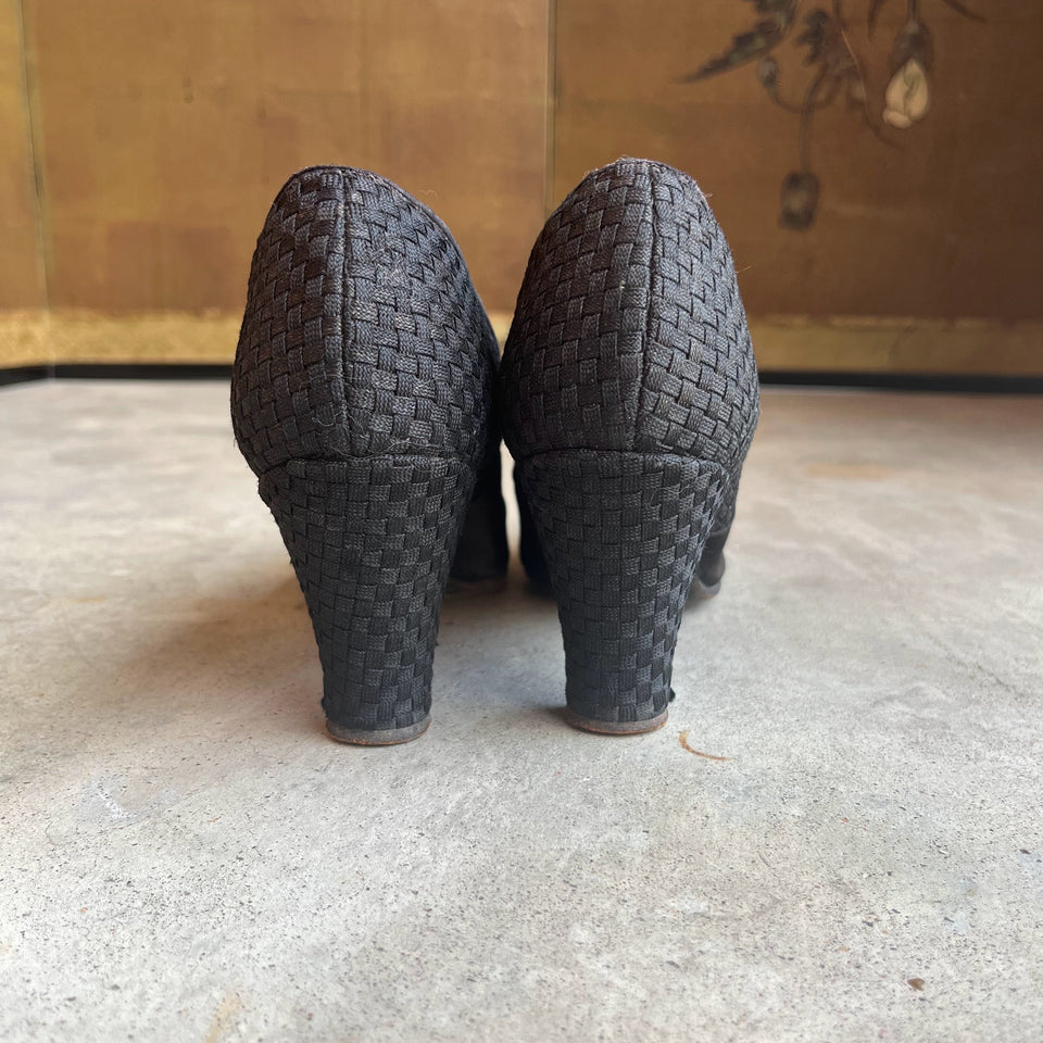 c. 1920s-1930s Black Silk Beaded Pumps | Approx Sz. 5