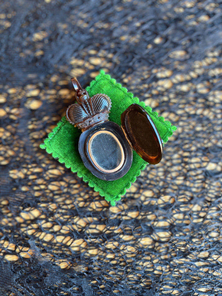 19th c. Tortoise Shell "P" Locket