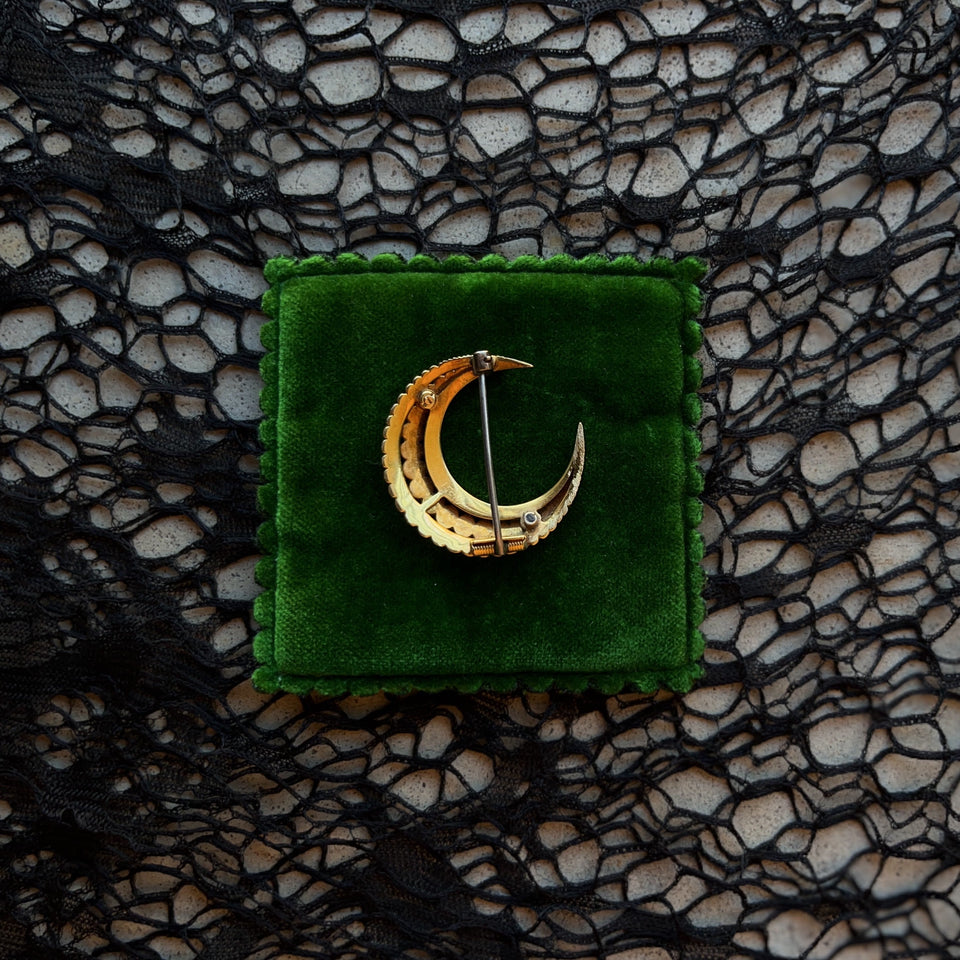 Victorian 15k Gold Pearl Crescent Moon Brooch