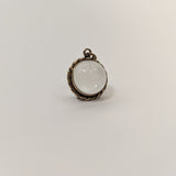 Victorian Pools of Light Locket⁣