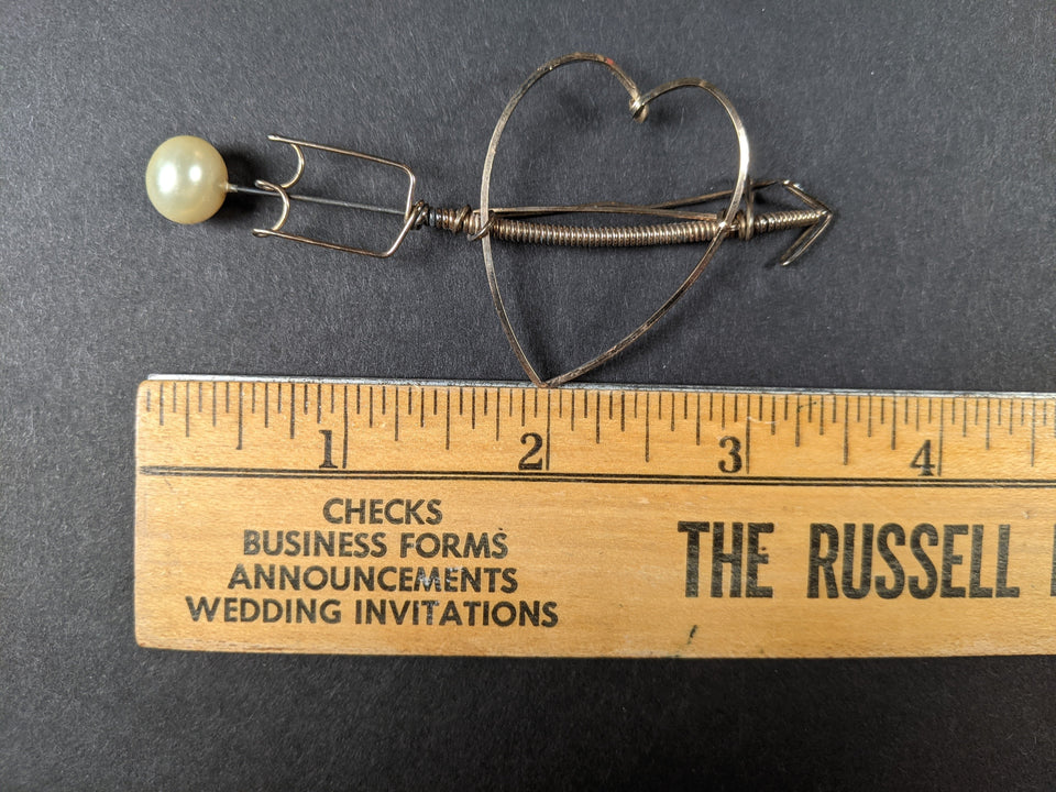 1940s Heart + Arrow Brooch