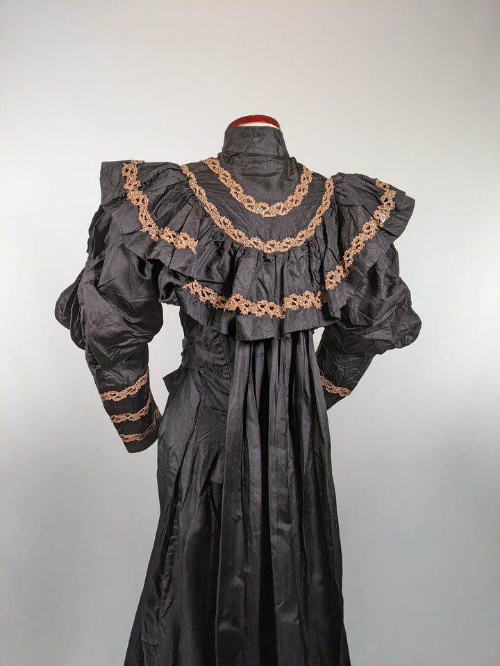 1890s Black Silk Tea Gown or Wrapper