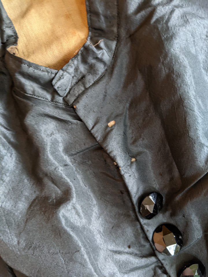 1860s Mourning Dress