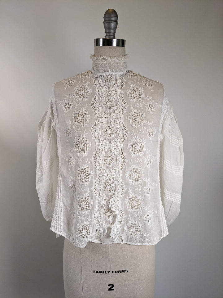 1900s White Lace Shirtwaist