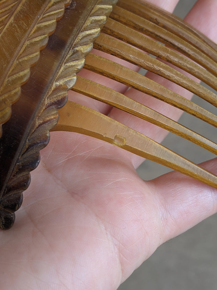 19th C. Hinged Hair Comb