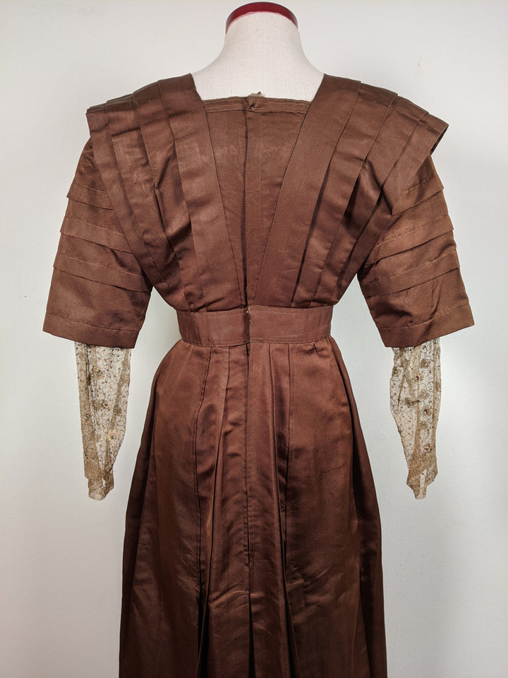 1908-1909 Red Ochre Silk Dress