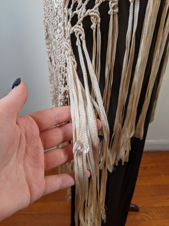 c. 1920s Cream Ribbon Shawl