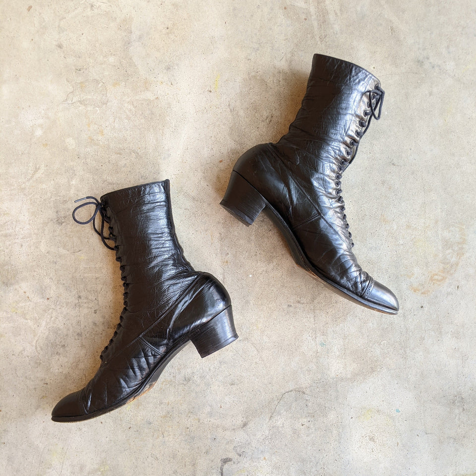 c. 1910s-1920s Black Lace Up Boots | Approx Sz 7.5