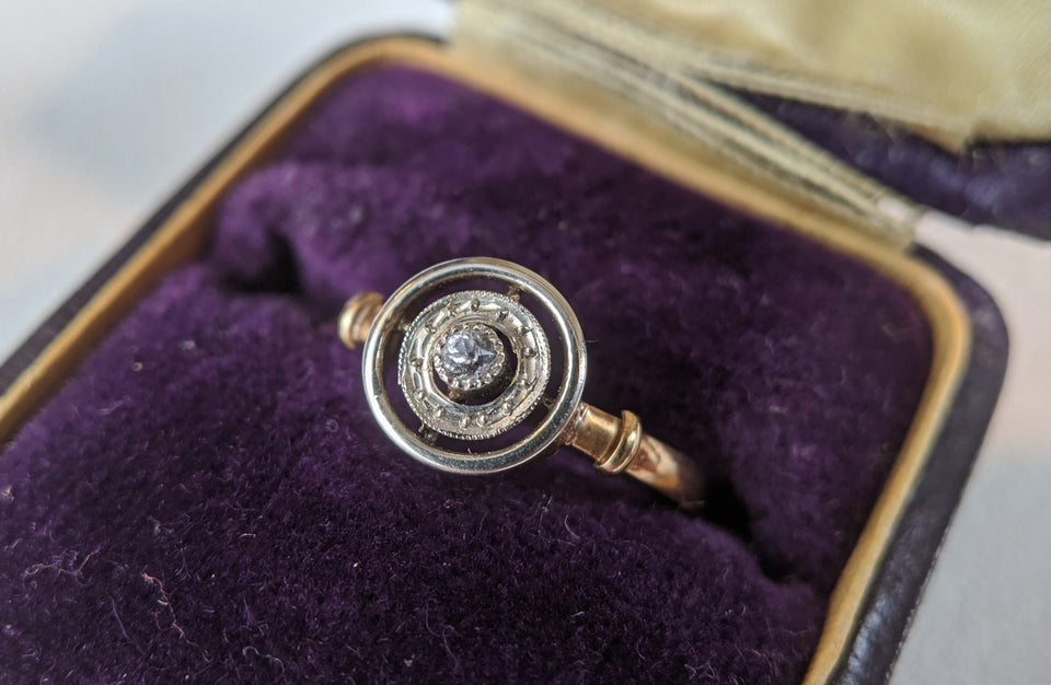 Edwardian 18k Gold Diamond Ring with Platinum Top
